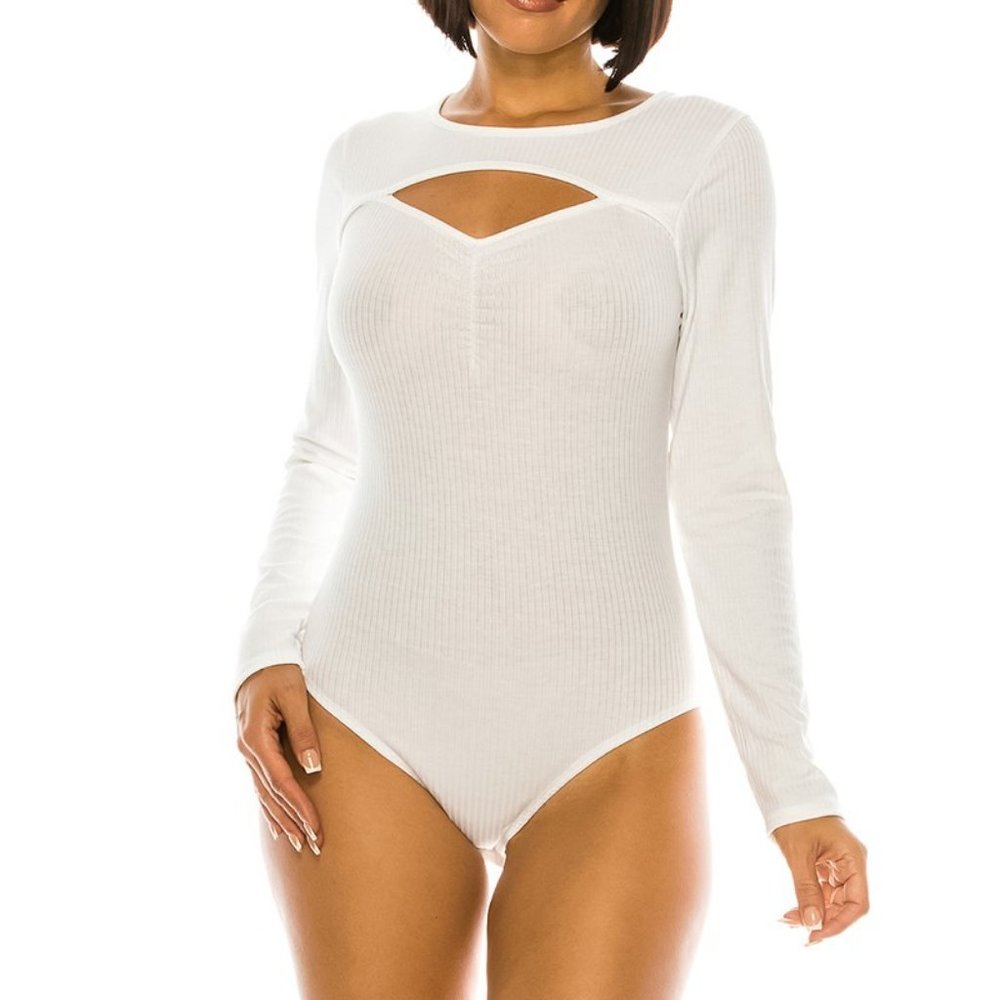 "ABYSSINIAN" ribbed knit keyhole longsleeve bodysuit in White